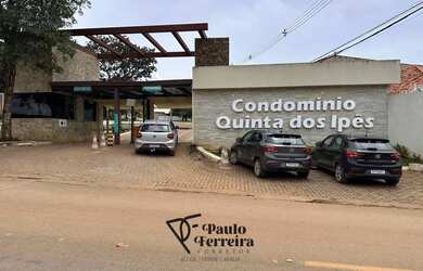 Imagem: A casa em condomínio possui 2 Dormitórios, 2 Banheiros, 1