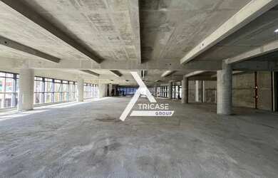 Imagem: O depósito possui 5 Vagas na garagem e 919m² de Área e está