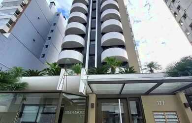 Imagem: O apartamento possui 2 Dormitórios, 2 Banheiros, 2 Vagas na