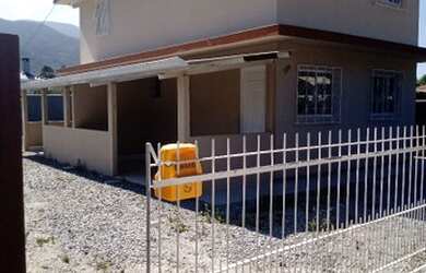 Imagem: O apartamento possui 1 Dormitório, 4 Vagas na garagem e está