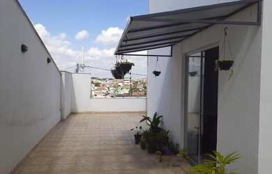 Imagem: O apartamento possui 2 Dormitórios, 1 Banheiro, 2 Vagas na