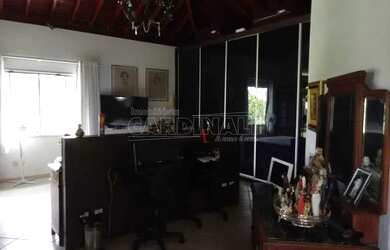 Imagem: A casa em condomínio possui 2 Dormitórios, 2 Banheiros, 4