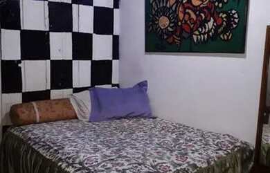 Imagem: A casa possui 1 Dormitório, 1 Banheiro e está localizado