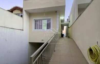 Imagem: A casa possui 3 Dormitórios, 3 Banheiros, 3 Vagas na garagem