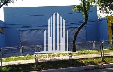 Imagem: O depósito possui 5 Vagas na garagem, 243m² de Área e está