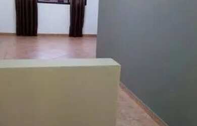 Imagem: A casa possui 3 Dormitórios, 3 Banheiros, 2 Vagas na garagem