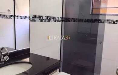 Imagem: A casa possui 3 Dormitórios, 2 Banheiros, 3 Vagas na garagem