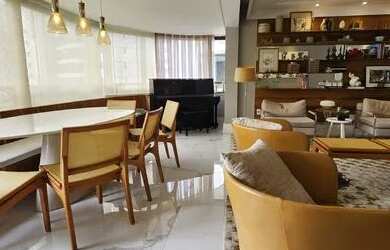 Imagem: O apartamento possui 4 Dormitórios, 5 Banheiros, 3 Vagas na