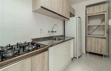 Imagem 7: Apartamento com 2 Dormitorio s localizado a no bairro Mont Serrat em Porto...
