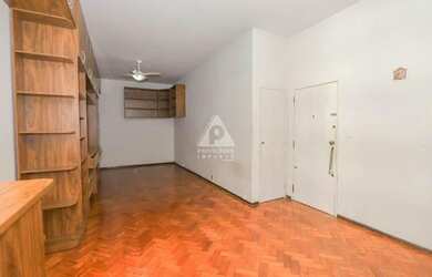 Imagem 3: 3 Quartos- Flamengo. 105m² de Área, 2 Banheirose3 Dormitórios