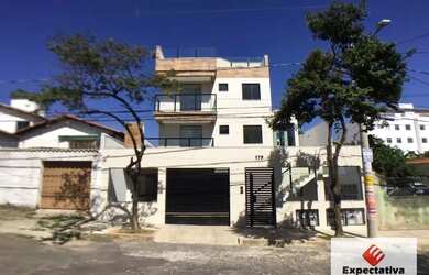 Imagem: O apartamento possui 3 Dormitórios, 1 Banheiro, 2 Vagas na