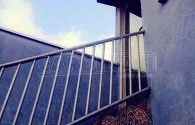 Imagem: A casa em condomínio possui 2 Dormitórios, 2 Banheiros, 102m²