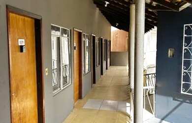 Imagem: O apartamento possui 1 Dormitório, 1 Banheiro, 1 Vaga na garagem