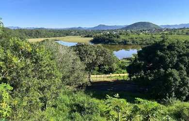Imagem: O terreno possui 300m² de Área e está localizado em Meaípe