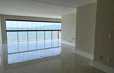 Imagem: O apartamento possui 4 Dormitórios, 5 Banheiros, 3 Vagas na