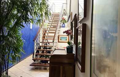 Imagem 3: Casa estilo descolada, pé direito duplo, dando o charme aos ambientes