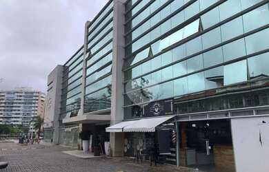 Imagem: O depósito possui 1 Vaga na garagem e 50m² de Área e está