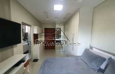 Imagem: A casa possui 3 Dormitórios, 1 Banheiro, 1 Vaga na garagem