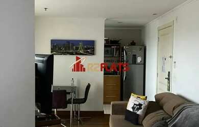 Imagem: O studio possui 2 Dormitórios, 1 Banheiro, 1 Vaga na garagem