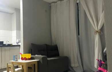 Imagem: O apartamento possui 2 Dormitórios, 1 Banheiro, 1 Vaga na garagem