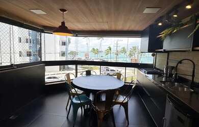 Imagem: O apartamento possui 4 Dormitórios, 3 Banheiros, 2 Vagas na