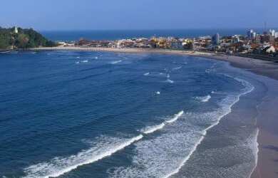 Imagem 2: Casas na praia todos os dias do ano, temporada, feriados