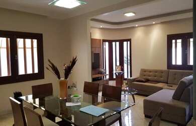 Imagem: Vendo casa ainda financiada no B Vila Etância