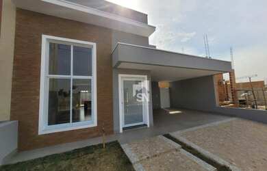 Imagem: A casa em condomínio possui 3 Dormitórios, 2 Banheiros, 4