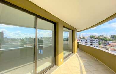 Imagem: O apartamento na cobertura possui 3 Dormitórios, 4 Banheiros