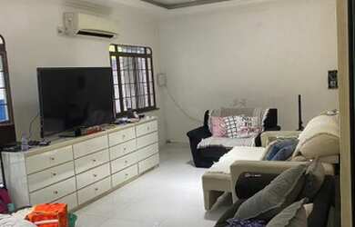 Imagem: A casa possui 3 Dormitórios, 3 Banheiros, 3 Vagas na garagem