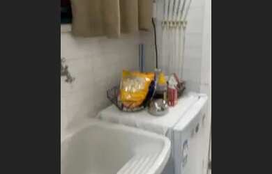 Imagem: A kitnet possui 1 Dormitório, 1 Banheiro, 1 Vaga na garagem