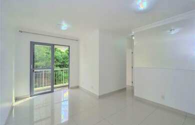 Imagem: O apartamento possui 2 Dormitórios, 2 Banheiros, 2 Vagas na