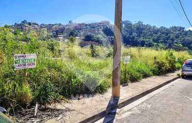 Imagem: O terreno possui 250m² de Área e está localizado em Loteamento