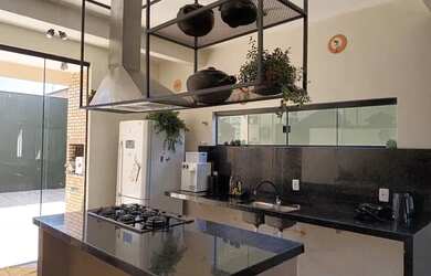 Imagem 5: Lindo sobrado no Residencial Villa Suíça