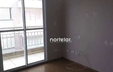 Imagem: O apartamento possui 3 Dormitórios, 1 Banheiro, 1 Vaga na garagem