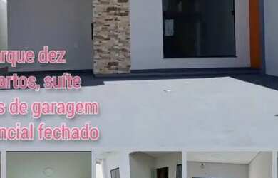 Imagem: A casa possui 3 Dormitórios, 2 Banheiros, 2 Vagas na garagem