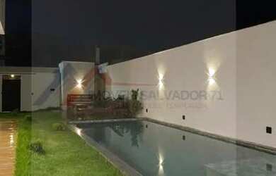 Imagem: A casa possui 3 Dormitórios, 3 Banheiros, 2 Vagas na garagem