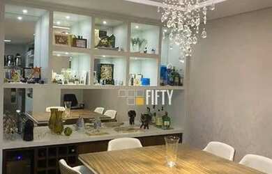 Imagem: O apartamento possui 2 Dormitórios, 2 Banheiros, 2 Vagas na