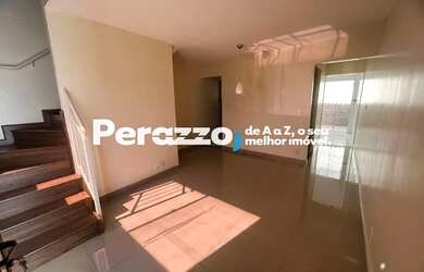 Imagem: A casa possui 2 Dormitórios, 2 Banheiros, 2 Vagas na garagem