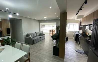 Imagem: O apartamento possui 3 Dormitórios, 2 Banheiros, 2 Vagas na