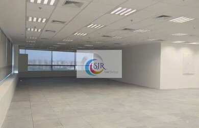 Imagem: O depósito possui 5 Vagas na garagem, 257m² de Área e está