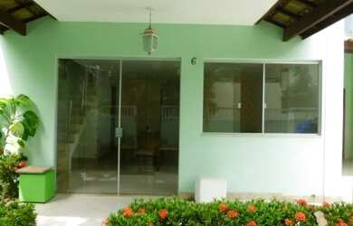 Imagem: A casa em condomínio possui 4 Dormitórios, 1 Banheiro, 1 Vaga