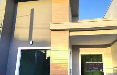 Imagem: A casa possui 2 Dormitórios, 2 Banheiros, 2 Vagas na garagem