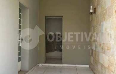 Imagem 2: Casa para aluguel, 3 quartos, 1 suíte, 5 vagas, MARTINS - UBERLANDIA/MG