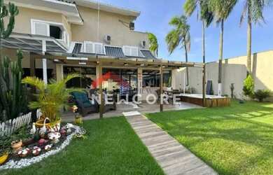 Imagem: A casa em condomínio possui 5 Dormitórios, 1 Banheiro, 720m²