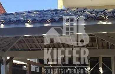 Imagem: A casa em condomínio possui 4 Dormitórios, 3 Banheiros, 304m²