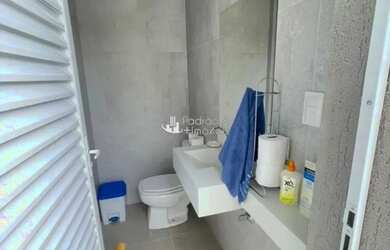 Imagem 6: Imóvel para aluguel e venda tem 627 metros quadrados com 7 quartos