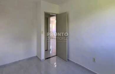 Imagem: A casa possui 2 Dormitórios, 1 Banheiro, 1 Vaga na garagem