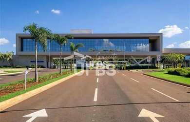 Imagem: O terreno possui 633m² de Área e está localizado em Parque