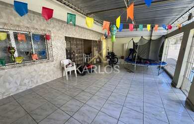 Imagem: A casa possui 3 Dormitórios, 1 Banheiro, 85m² de Área, Varanda